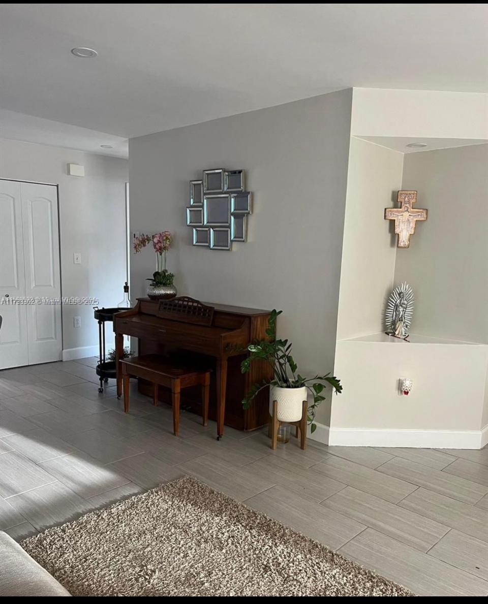 Property photo # 4
