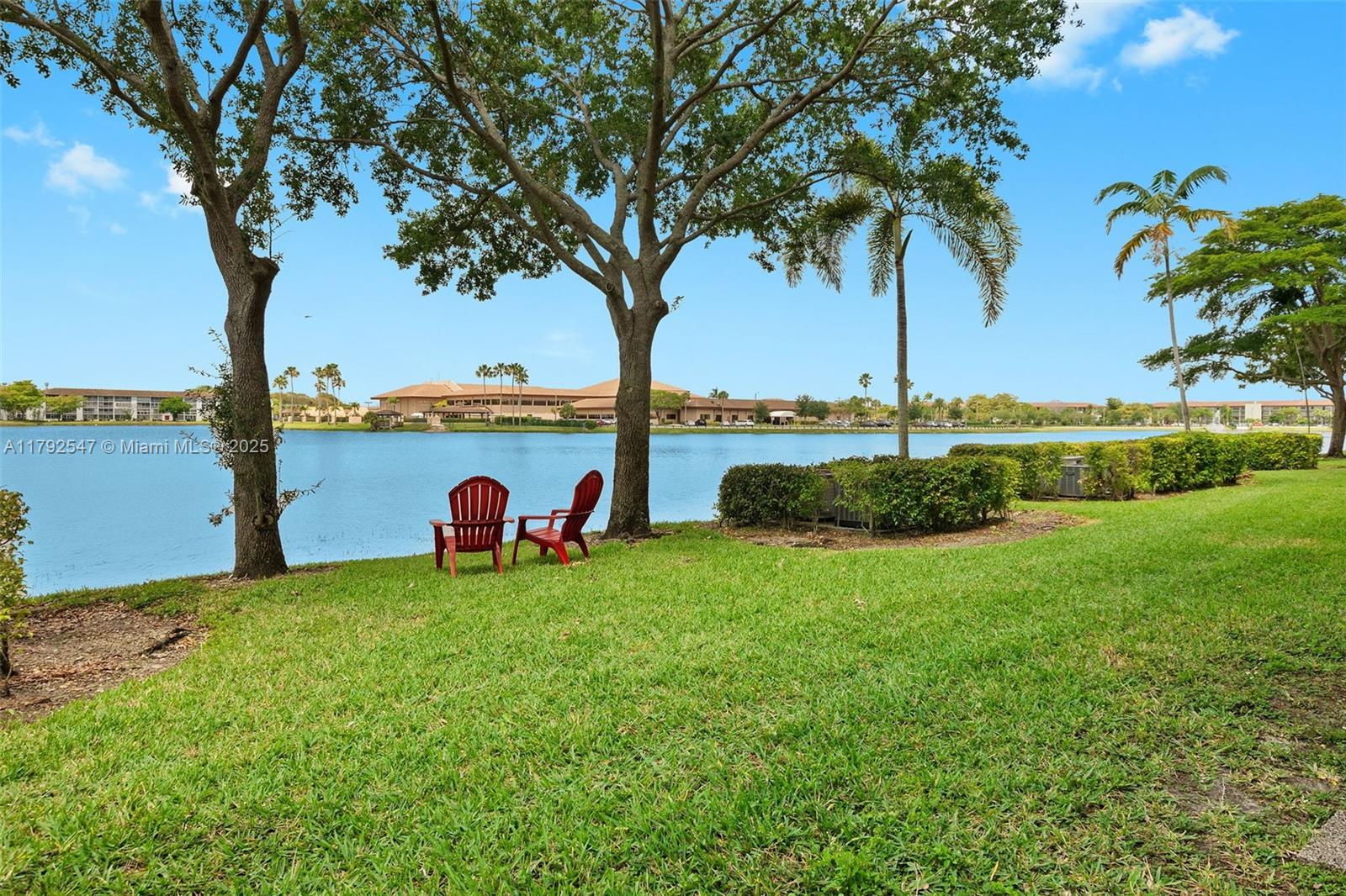 Residential, Pembroke Pines, Florida image 1