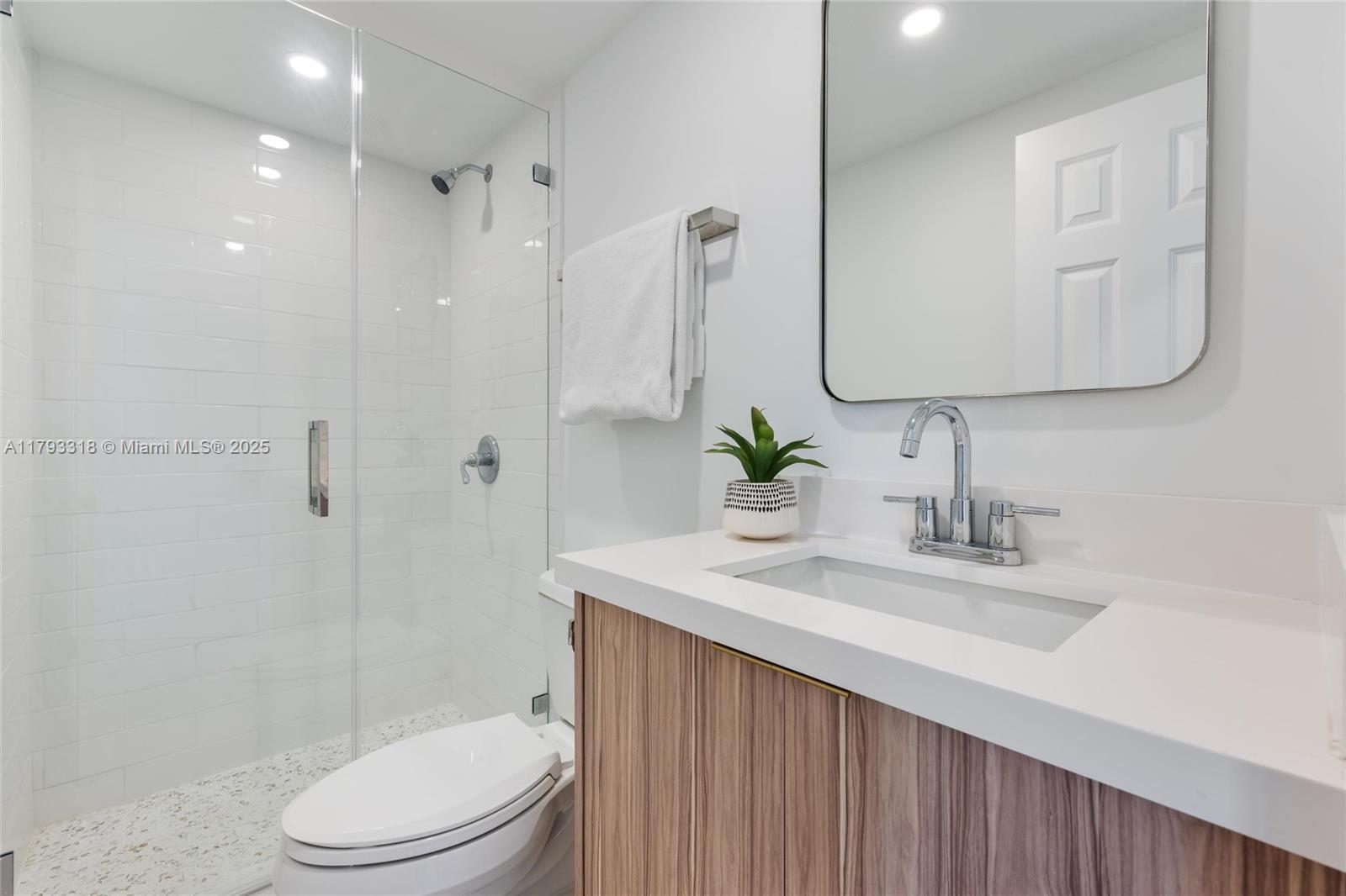 1375 SW 17th Ter, Miami, Florida image 15