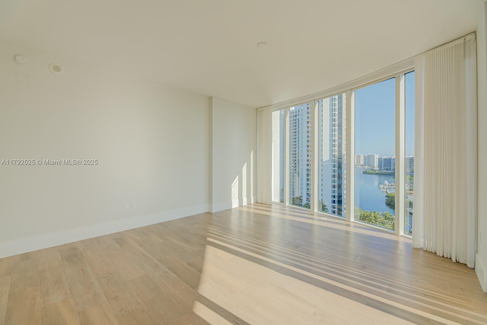 4100 Island Blvd #1402, Aventura, Florida image 11