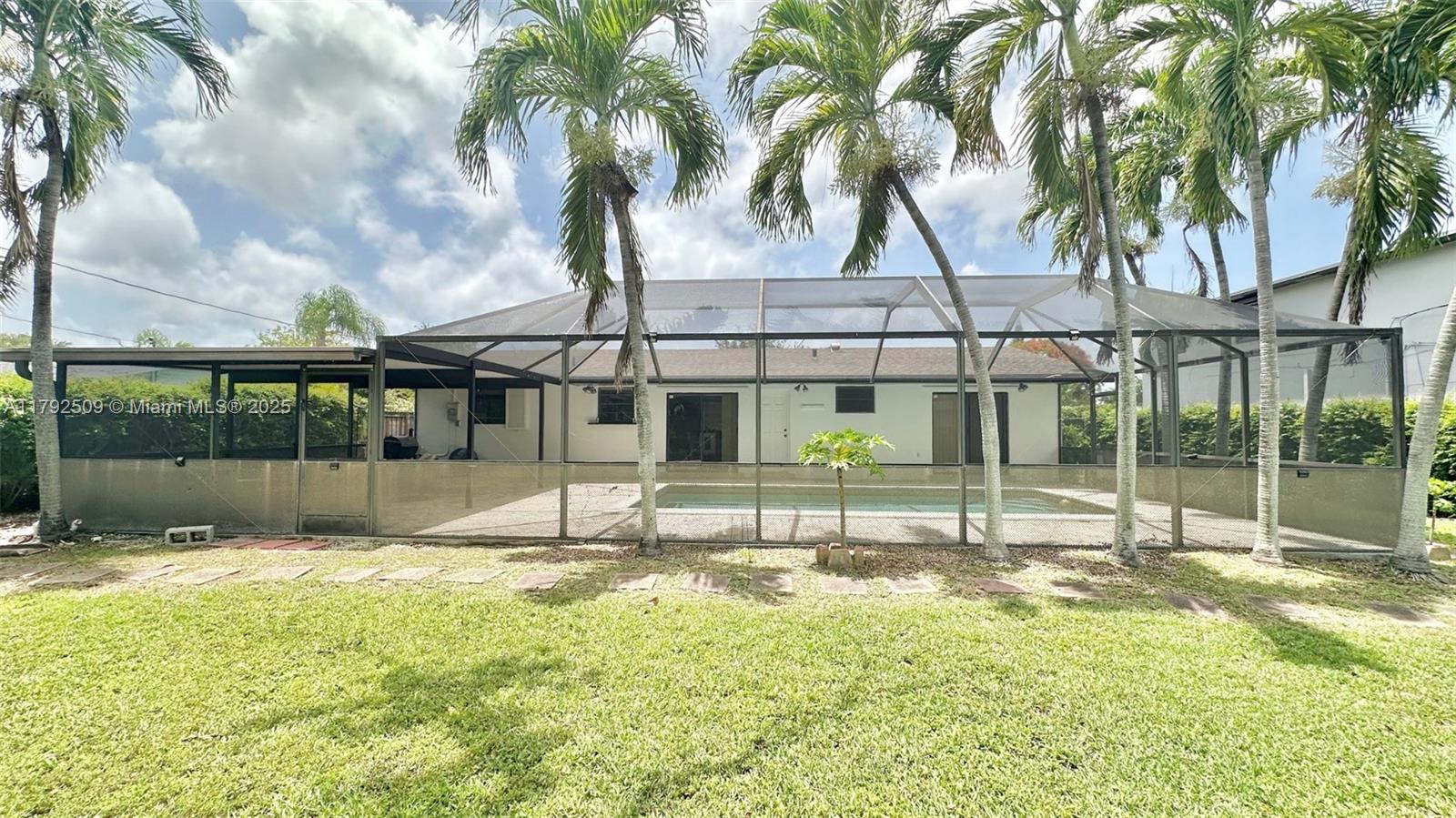 19241 SW 93rd Rd, Cutler Bay, Florida image 19