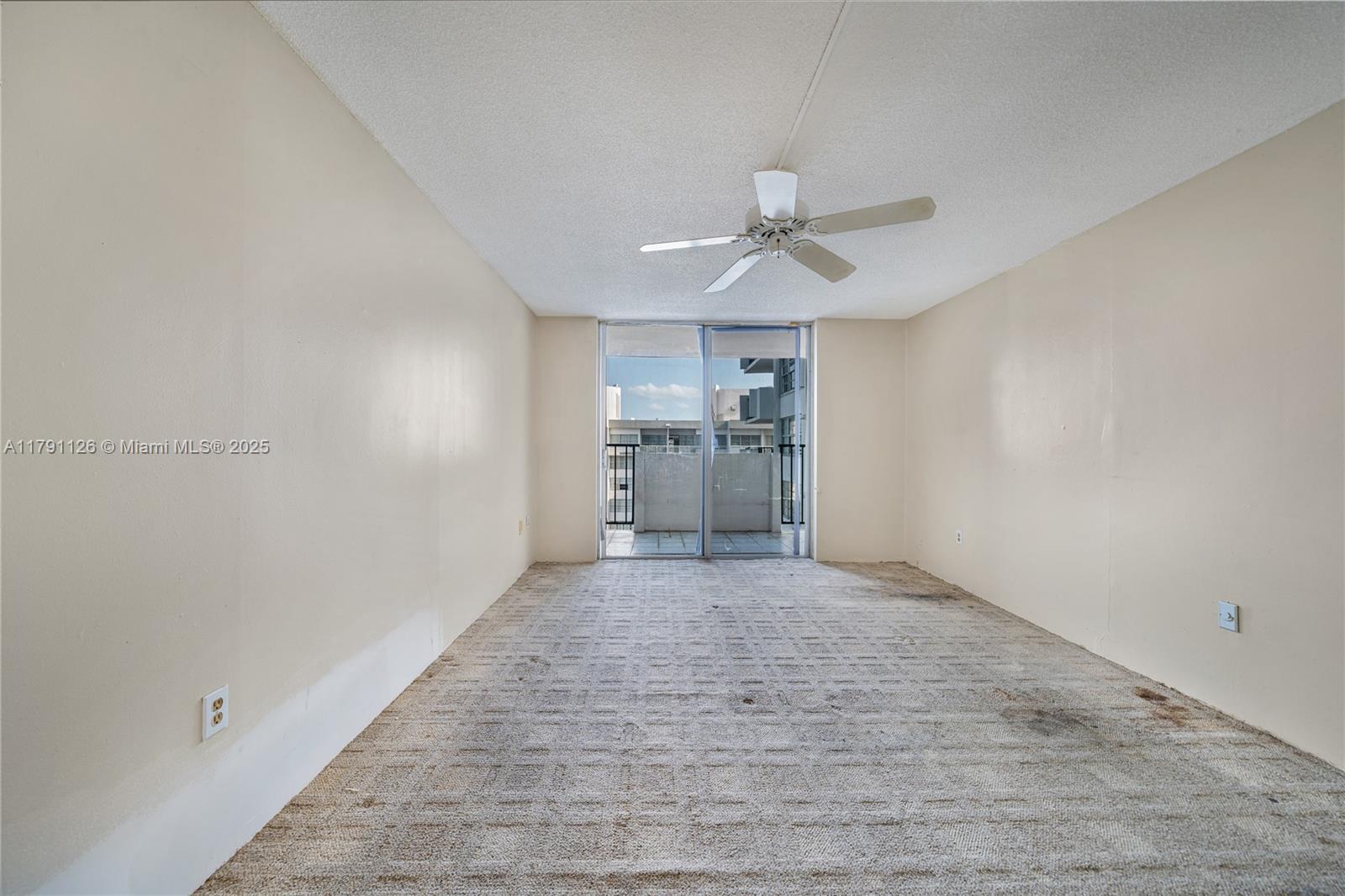 2750 NE 183rd St #2012, Aventura, Florida image 16