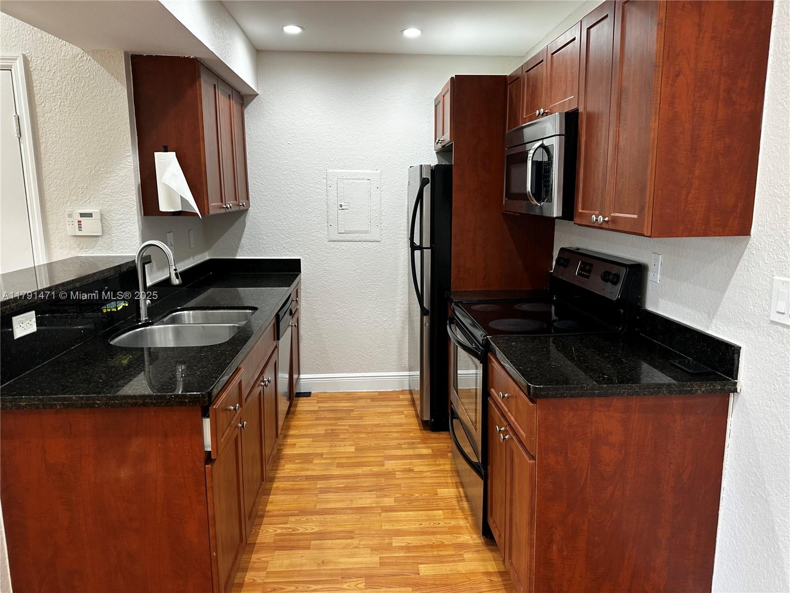 Property photo # 8