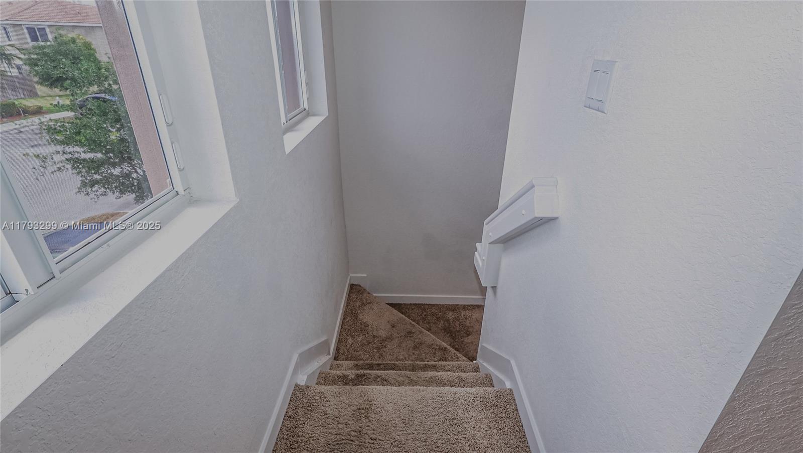 1053 SE 24th Ave, Homestead, Florida image 22