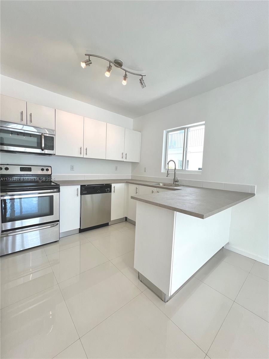 Property photo # 4