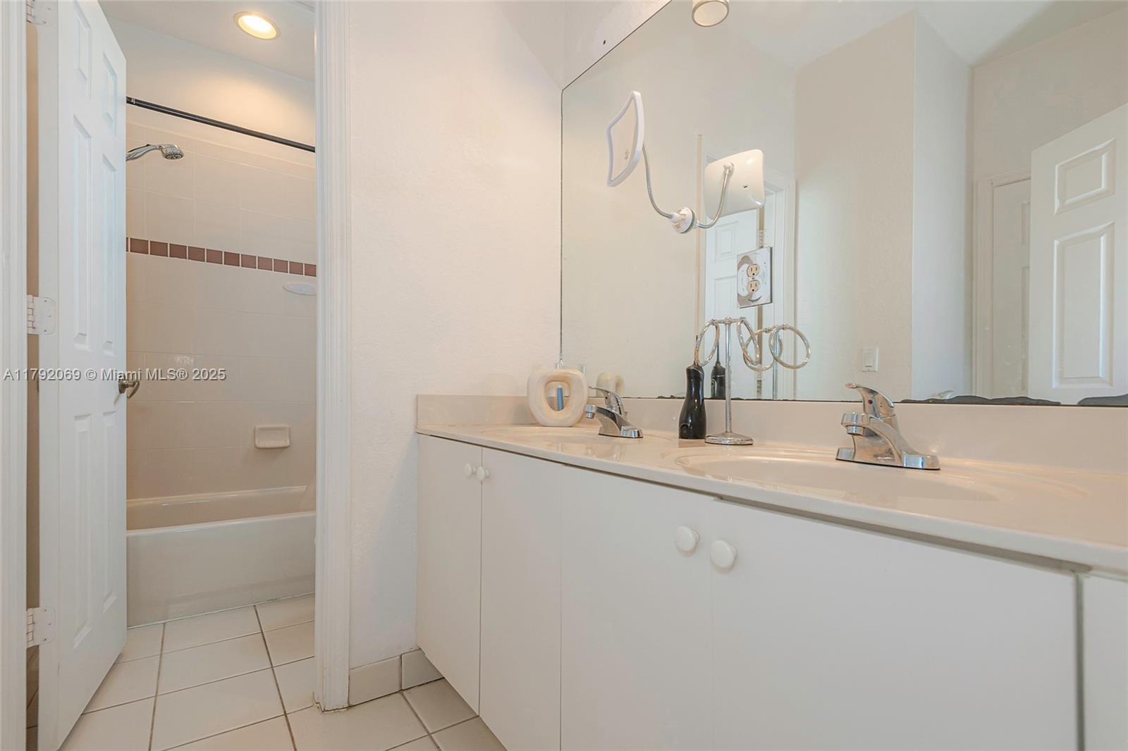 Listing Photo 24