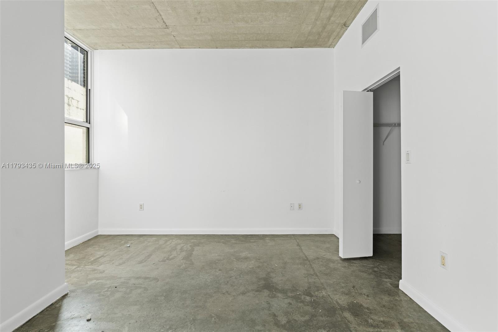 133 NE 2nd Ave #501, Miami FL 33132