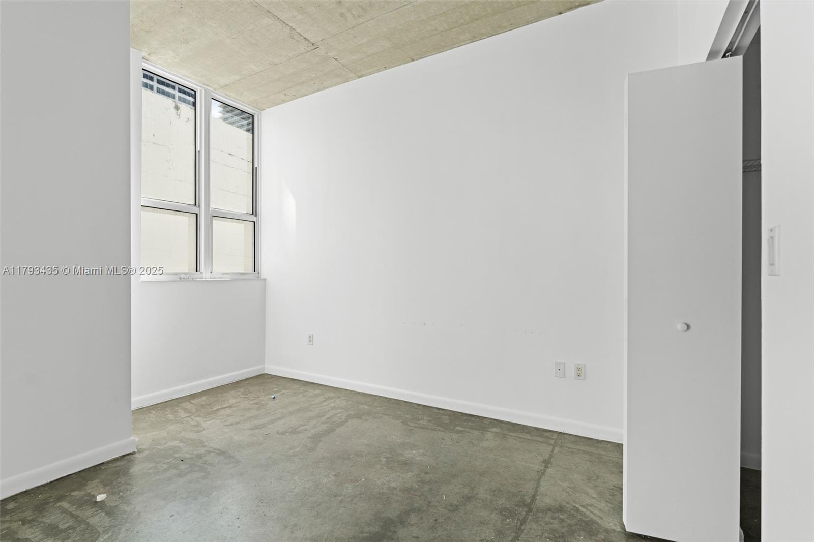 133 NE 2nd Ave #501, Miami FL 33132