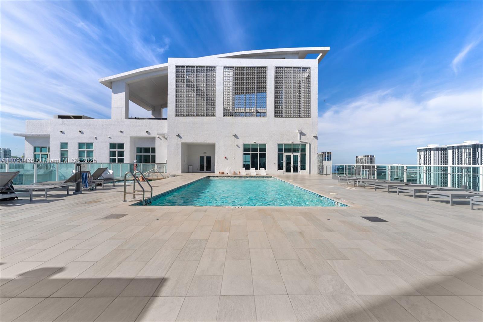 133 NE 2nd Ave #501, Miami FL 33132