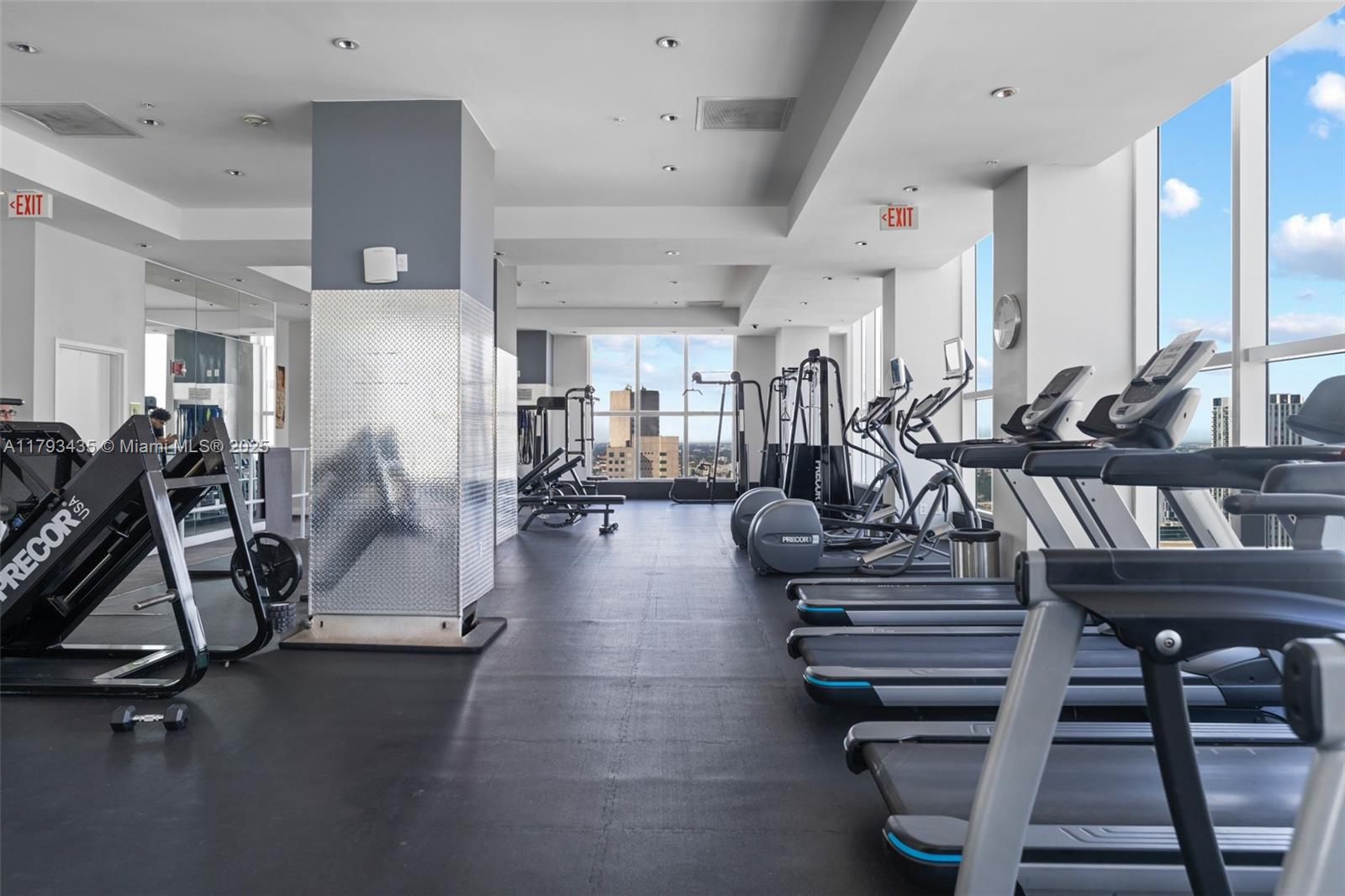 133 NE 2nd Ave #501, Miami FL 33132