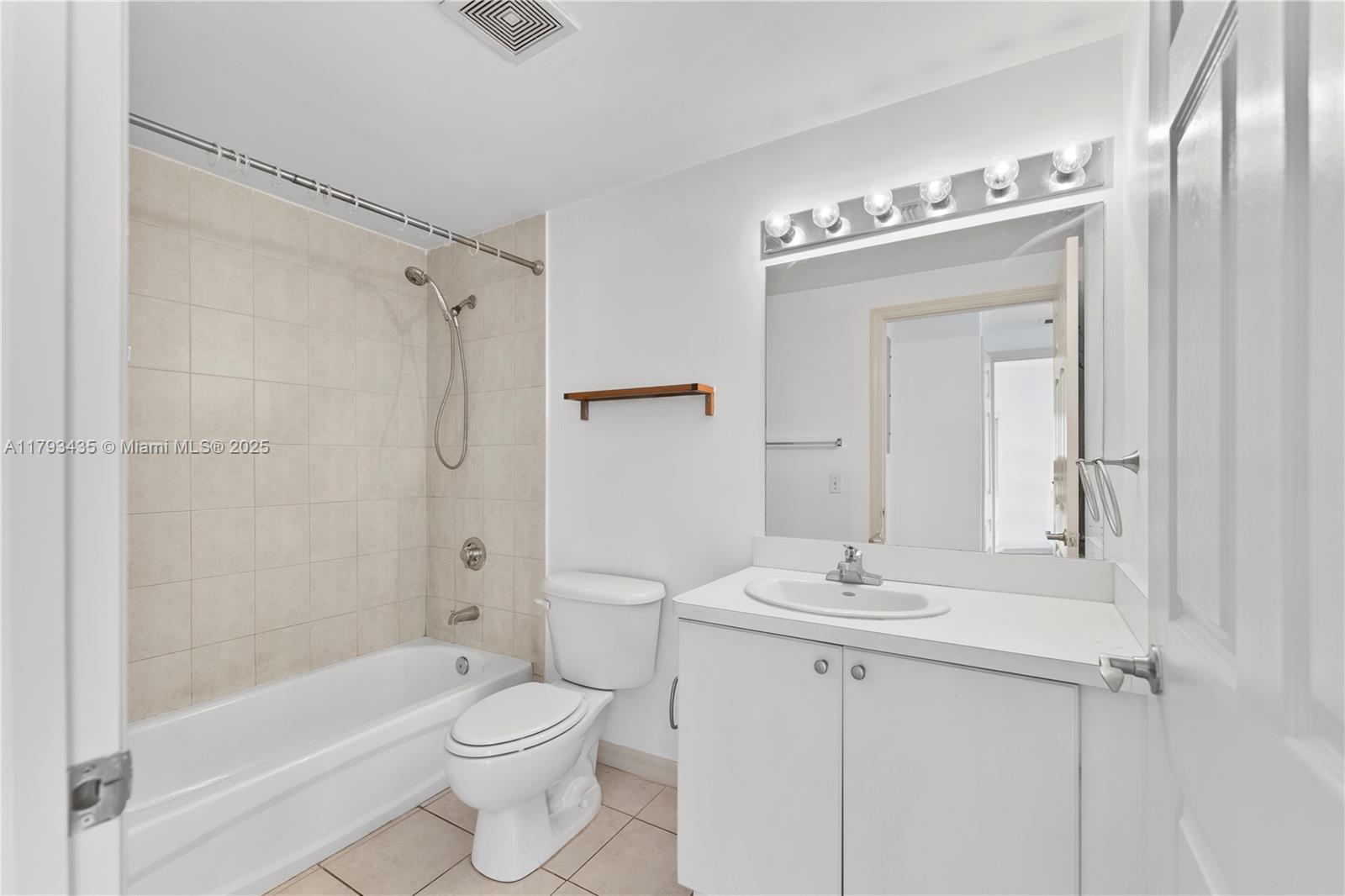 133 NE 2nd Ave #501, Miami FL 33132