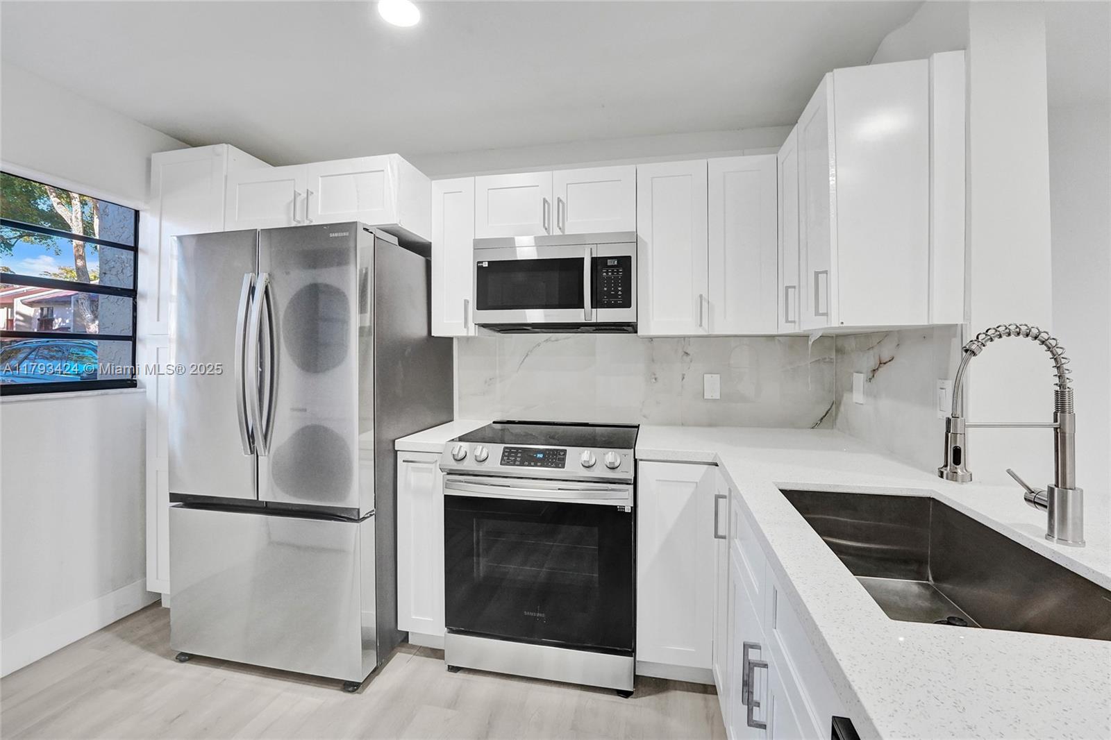 856 NW 47th St #856, Deerfield Beach, Florida image 8