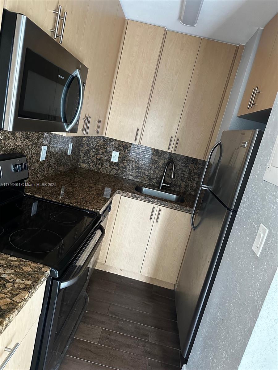 Property photo # 4