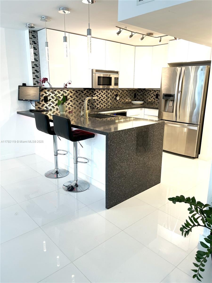 Property photo # 9