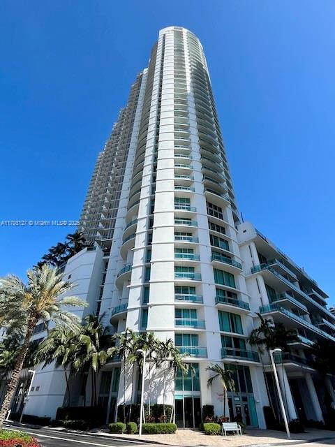 350 S Miami Ave #3707, Miami FL 33130