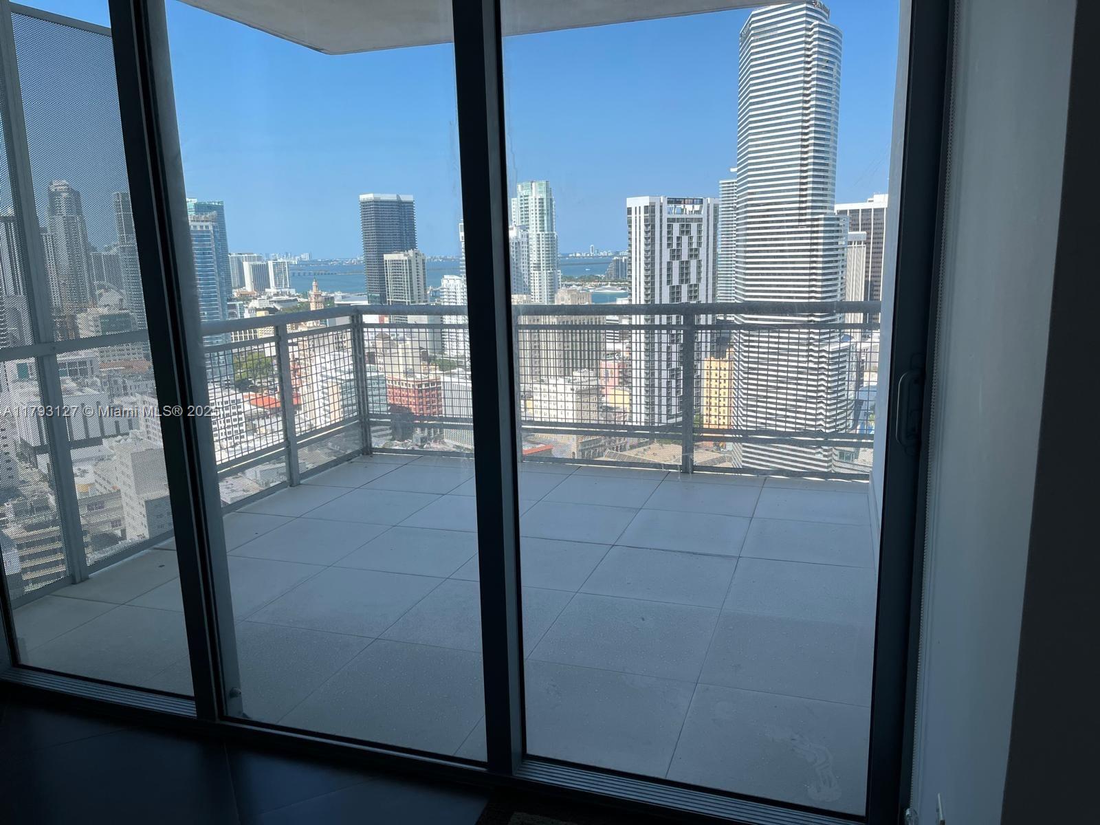 350 S Miami Ave #3707, Miami FL 33130