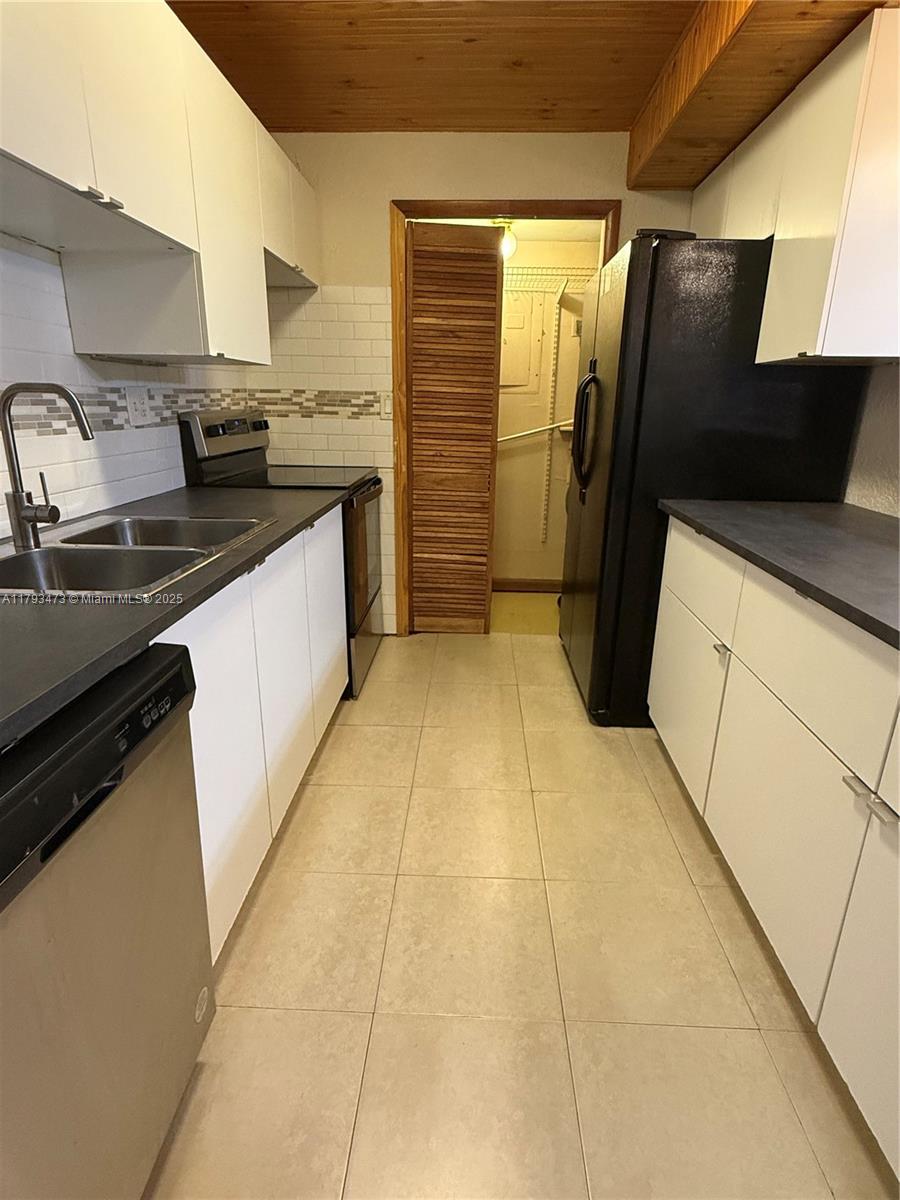 Property photo # 4