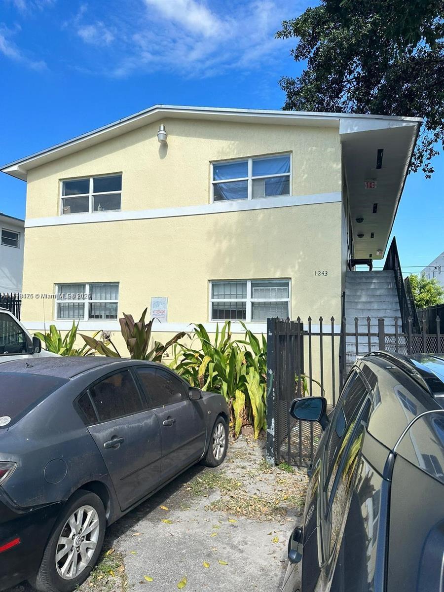 1243 61st St, Miami, Florida 33142