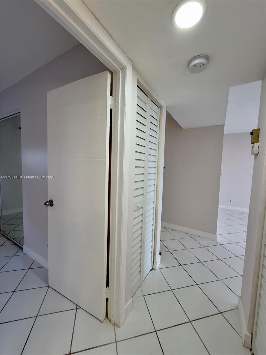 6080 NW 44th St #205, Lauderhill, Florida image 10