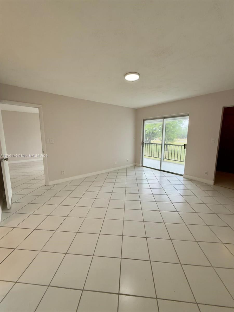 6080 NW 44th St #205, Lauderhill, Florida image 7