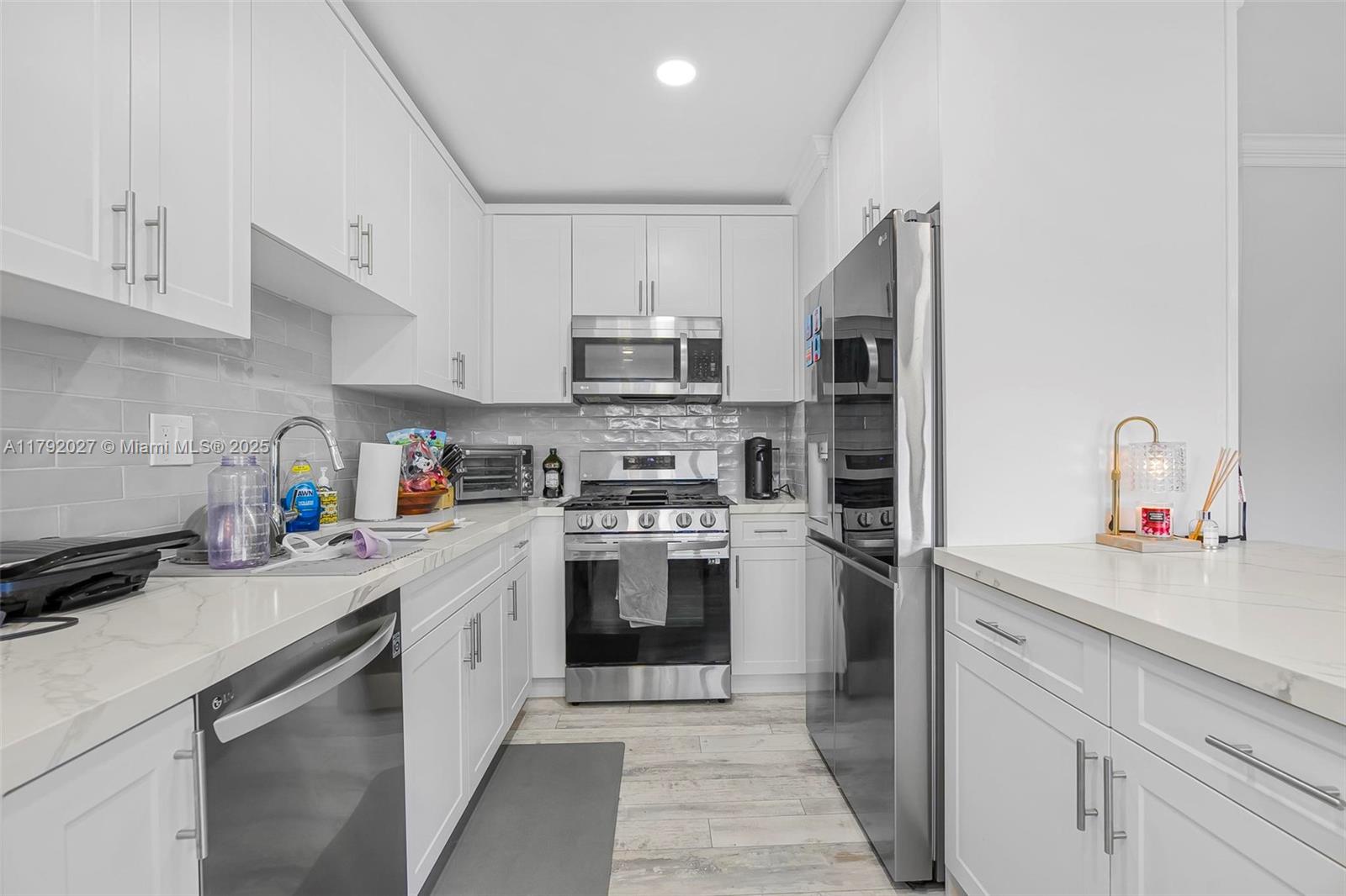Property photo # 9
