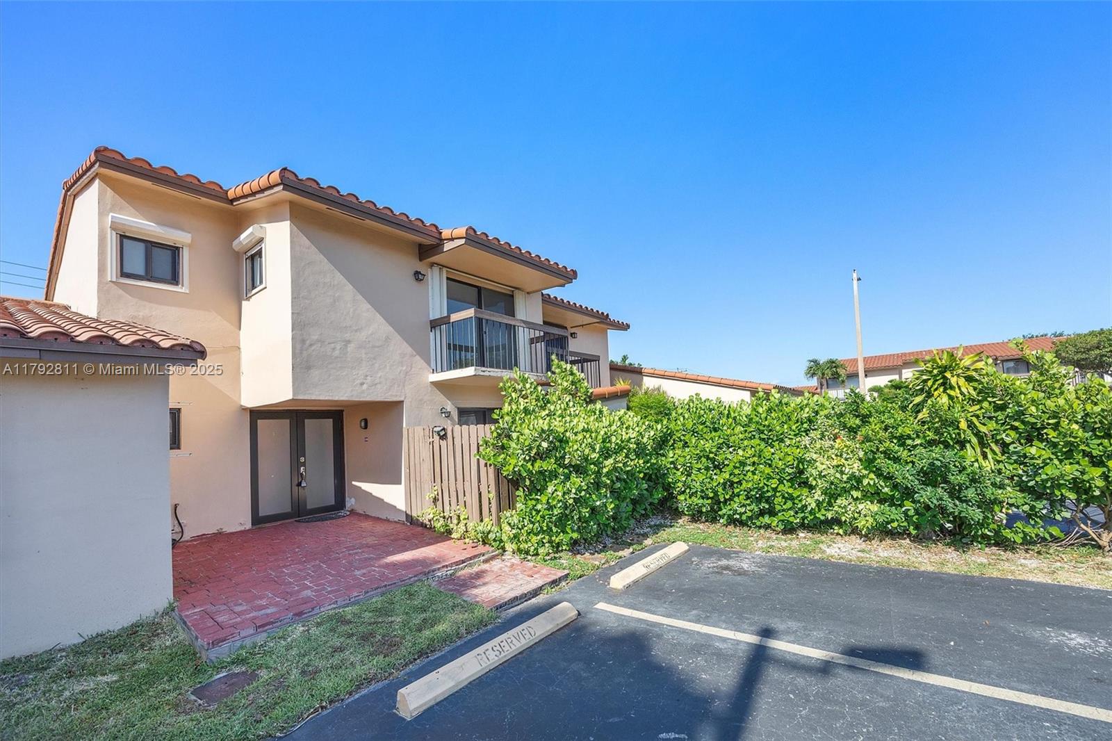 Property photo # 0