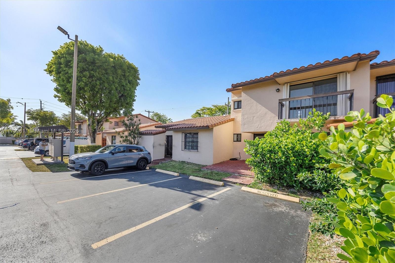 Property photo # 4