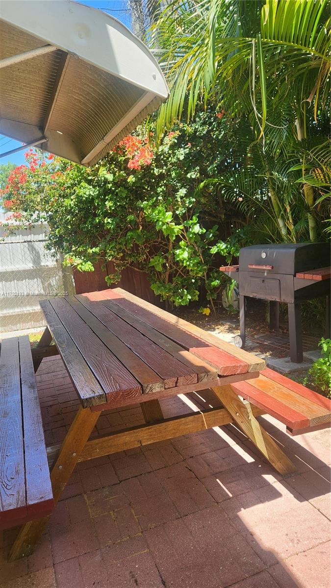 Property photo # 4