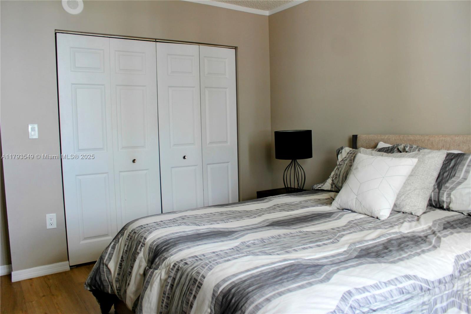 Property photo # 4