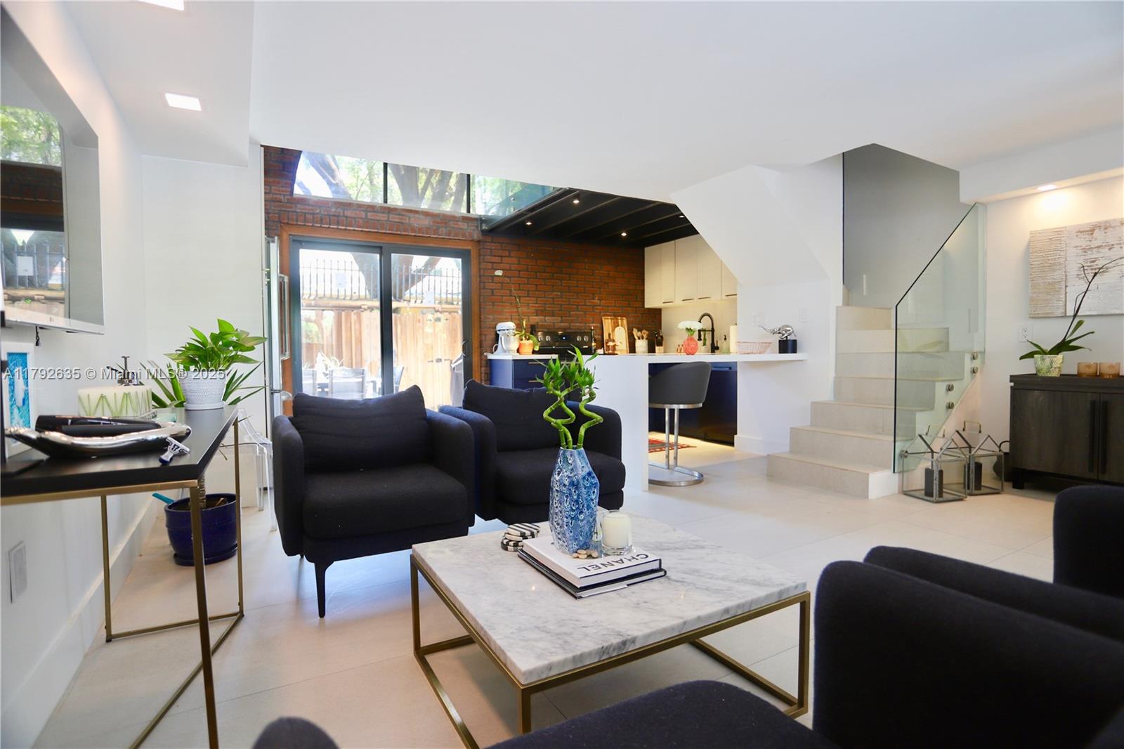 Property photo # 6