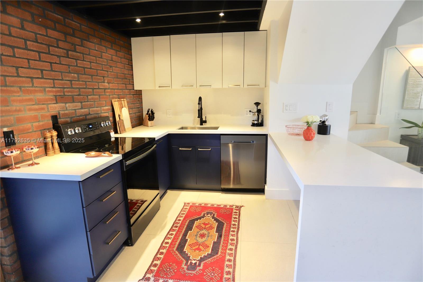 Property photo # 3