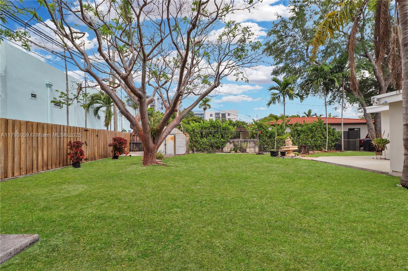 6397 SW 9th St, West Miami, Florida image 4