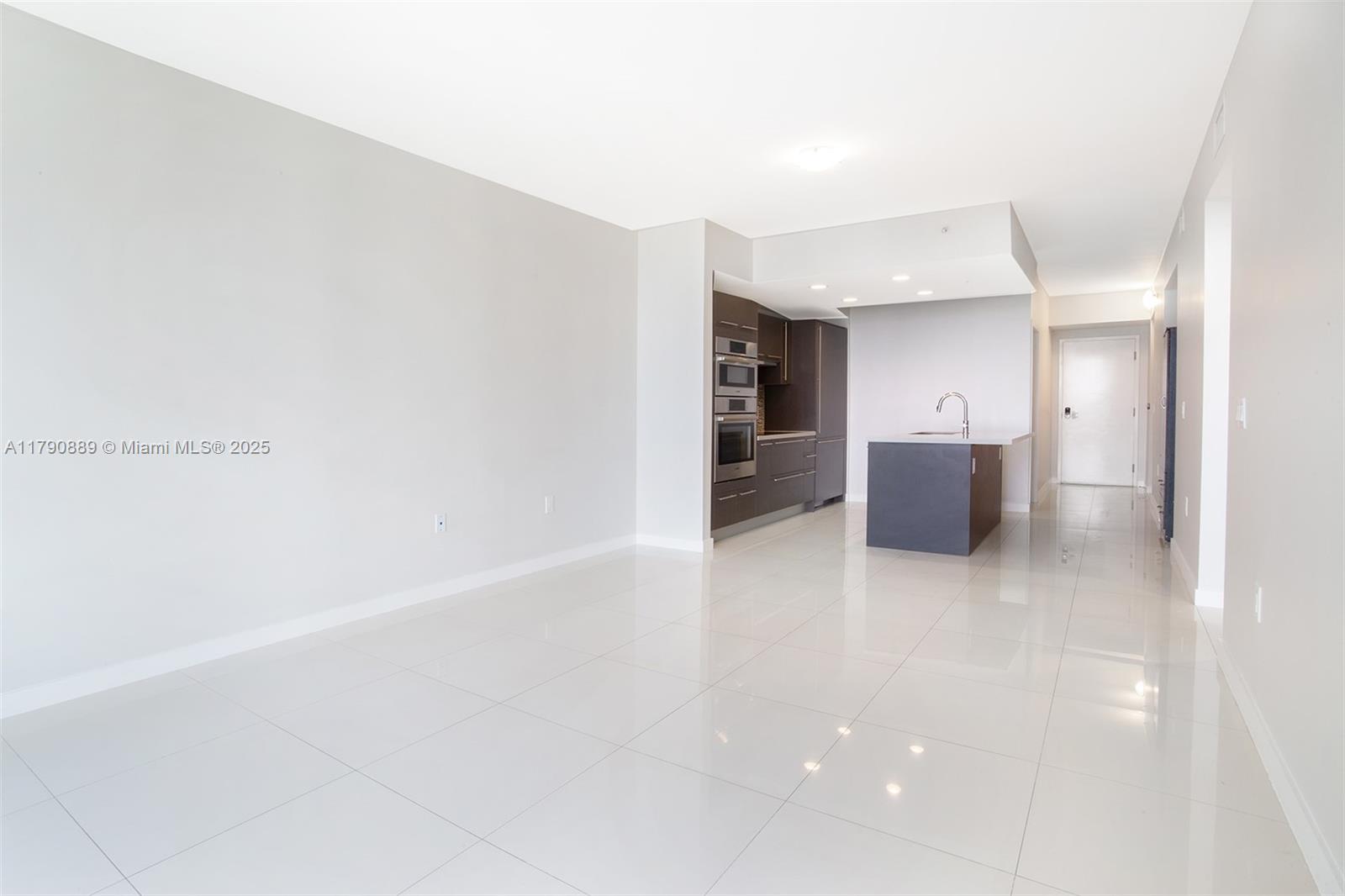 7825 NW 107th Ave #417, Doral, Florida image 9