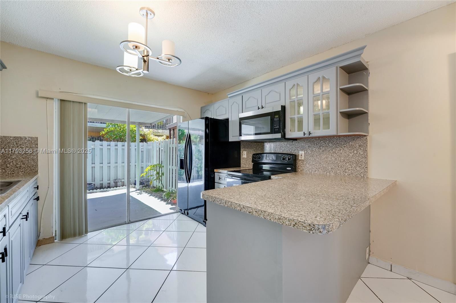 Property photo # 4
