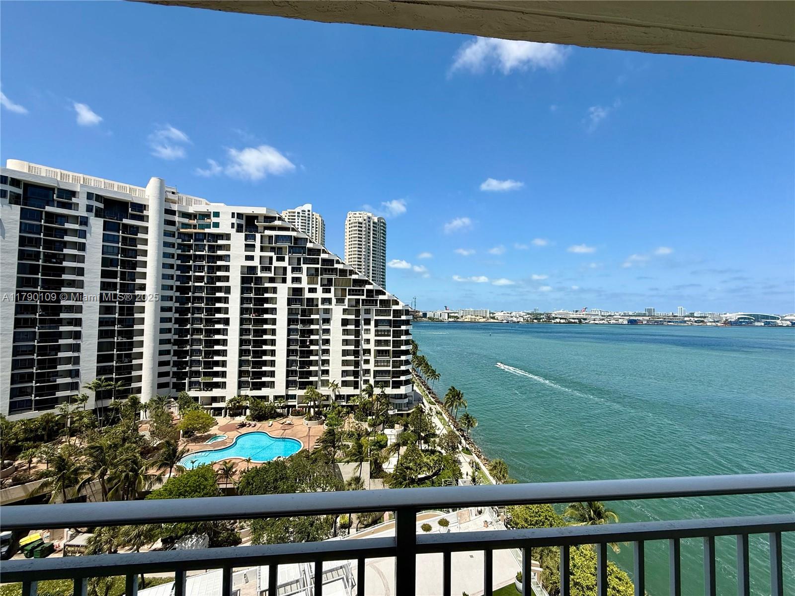 770 Claughton Island Dr #1413, Miami FL 33131