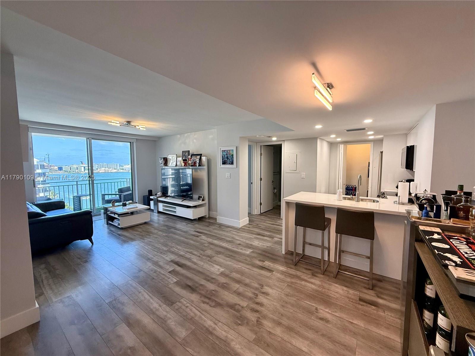 770 Claughton Island Dr #1413, Miami FL 33131