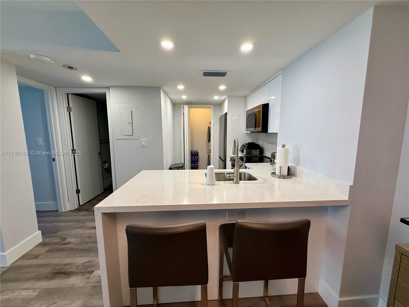 770 Claughton Island Dr #1413, Miami FL 33131