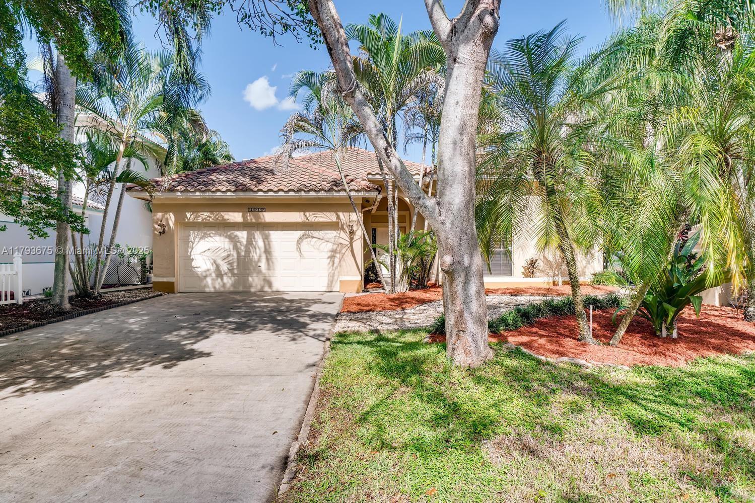 11675 Berry Dr, Cooper City, Florida image 2