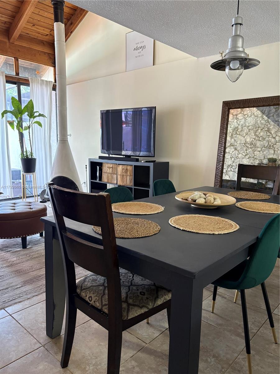 1550 E Golfview Dr, Pembroke Pines, Florida image 12