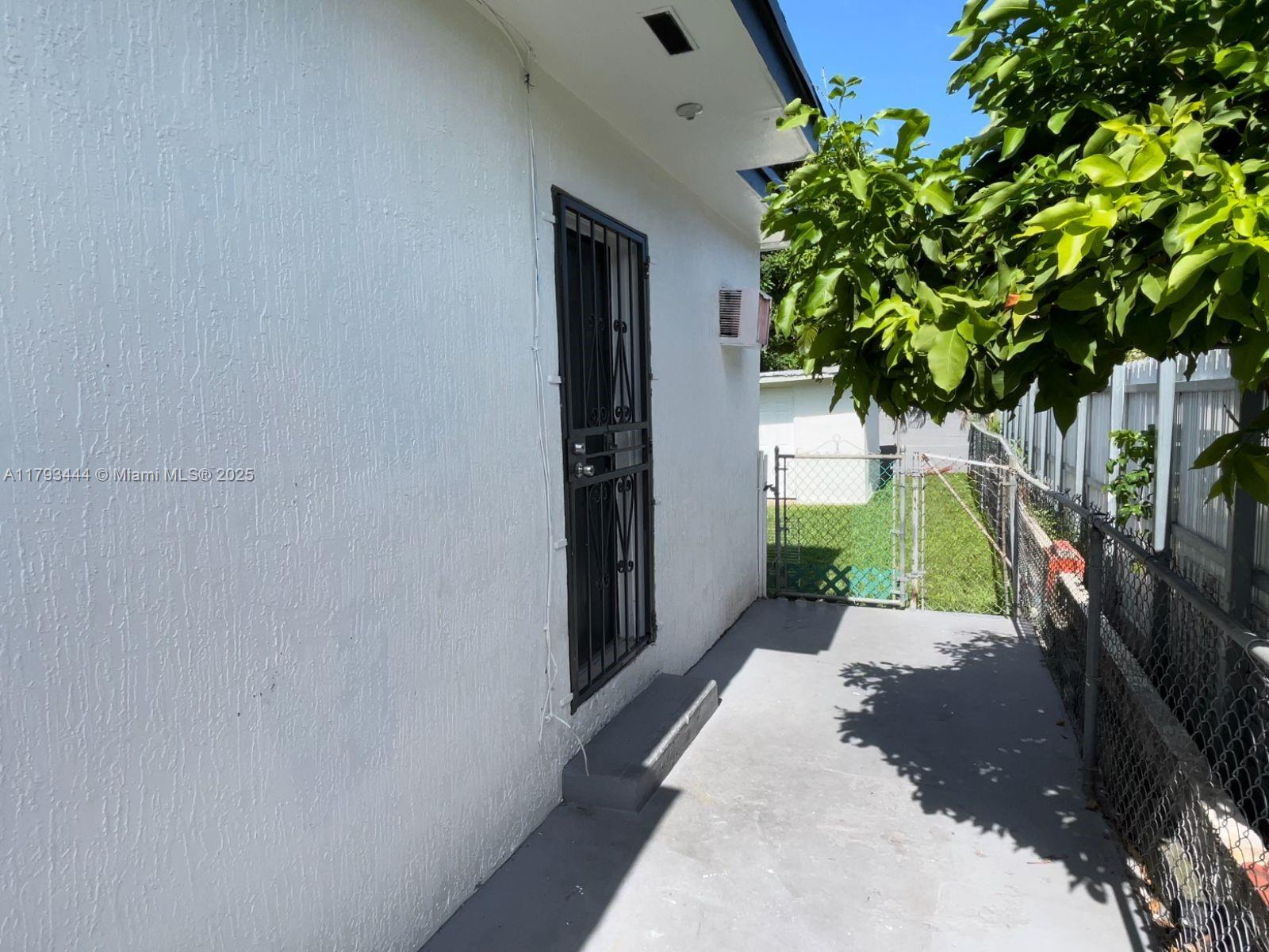 Property photo # 0