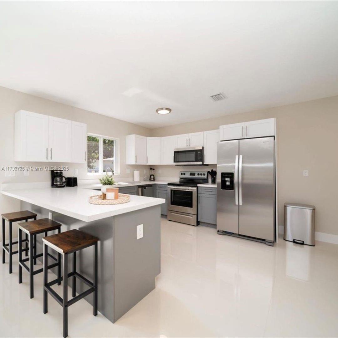 Property photo # 9