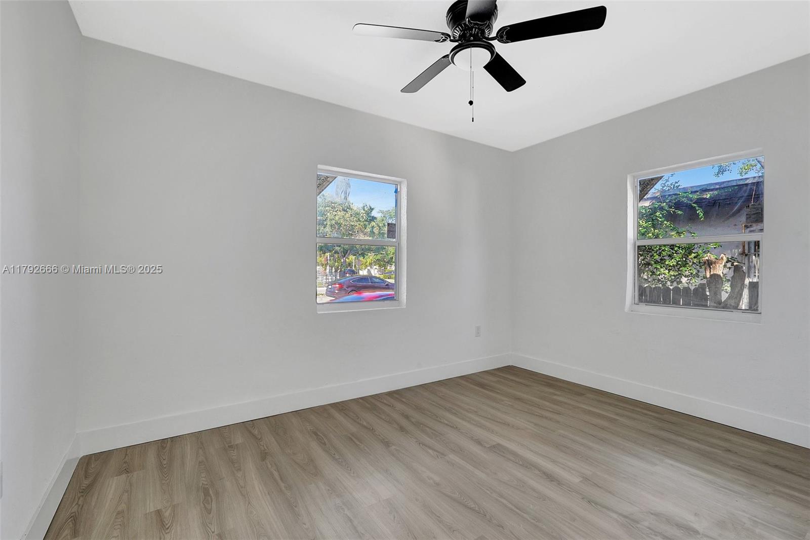 812 NW 103rd St, Miami, Florida image 23