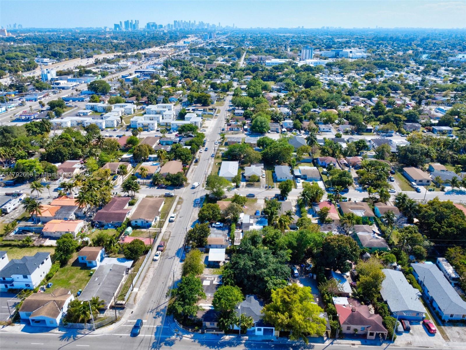 812 NW 103rd St, Miami, Florida image 39