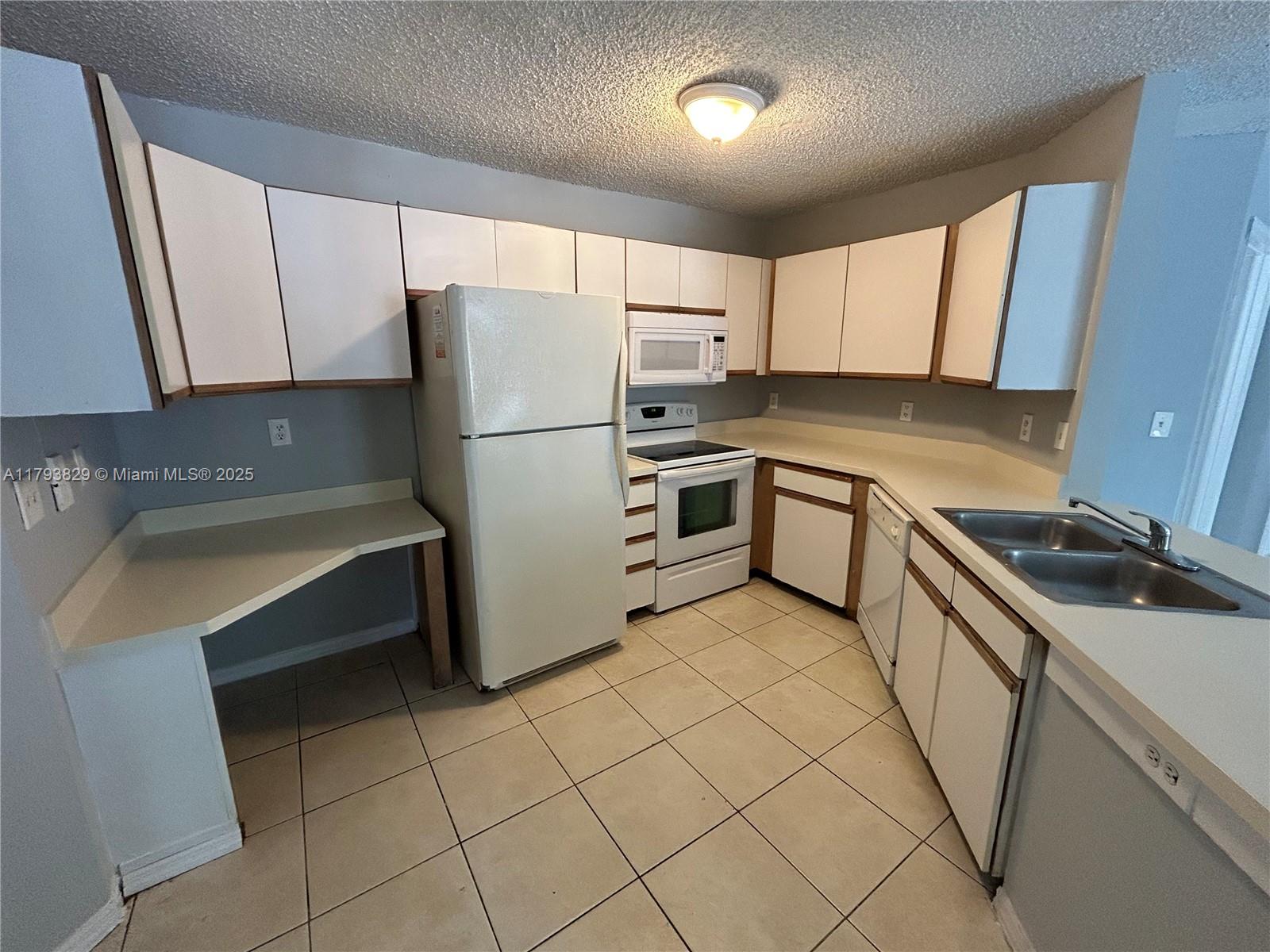 Property photo # 0