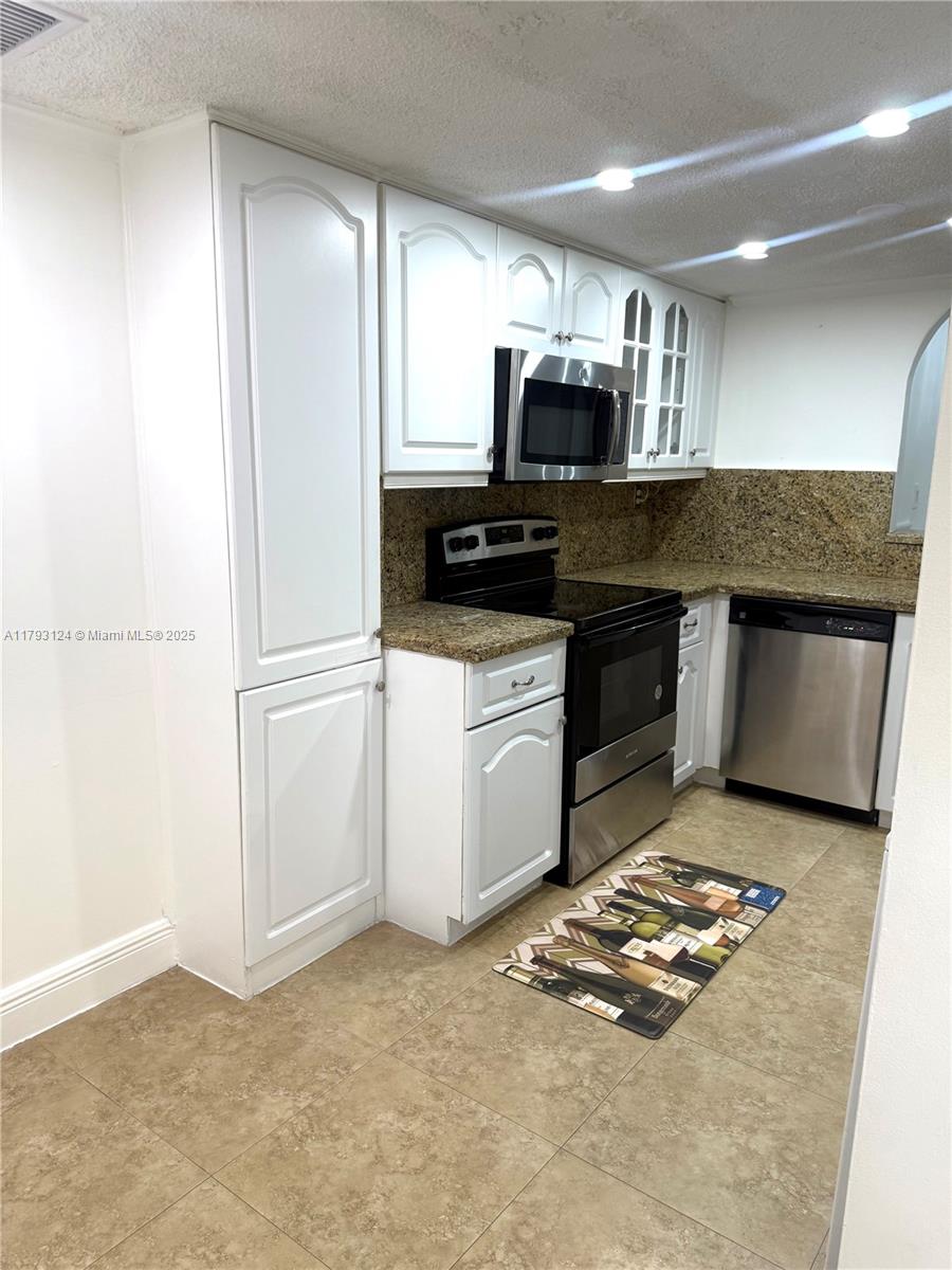 Property photo # 9
