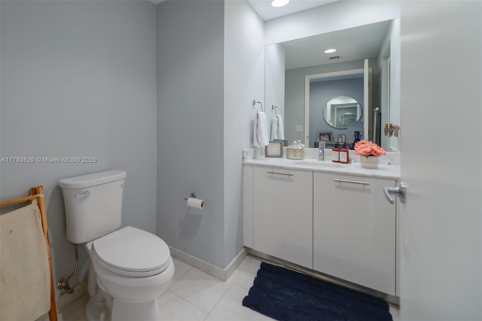 951 Brickell Ave #1911, Miami FL 33131