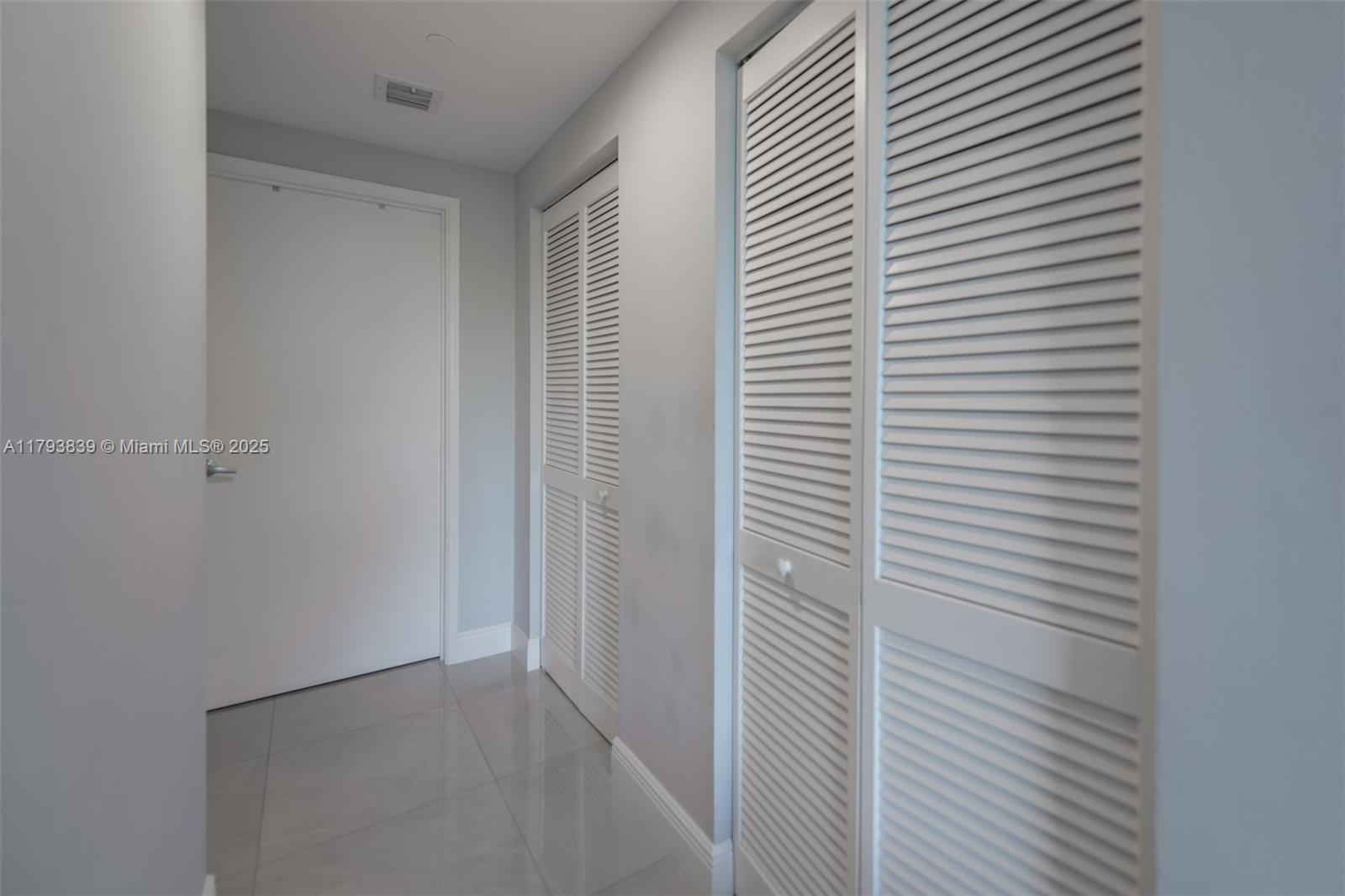 951 Brickell Ave #1911, Miami FL 33131