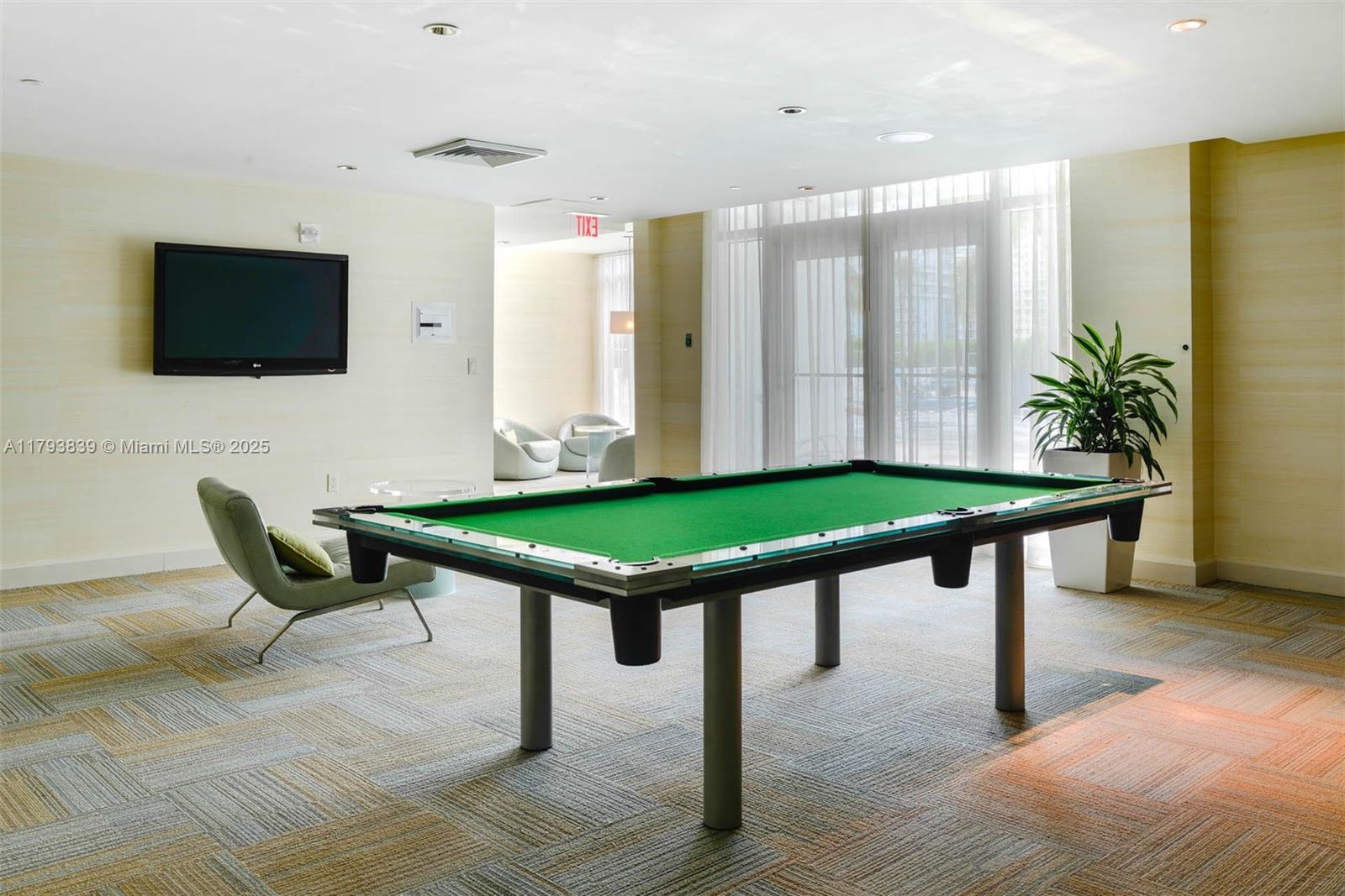 951 Brickell Ave #1911, Miami FL 33131