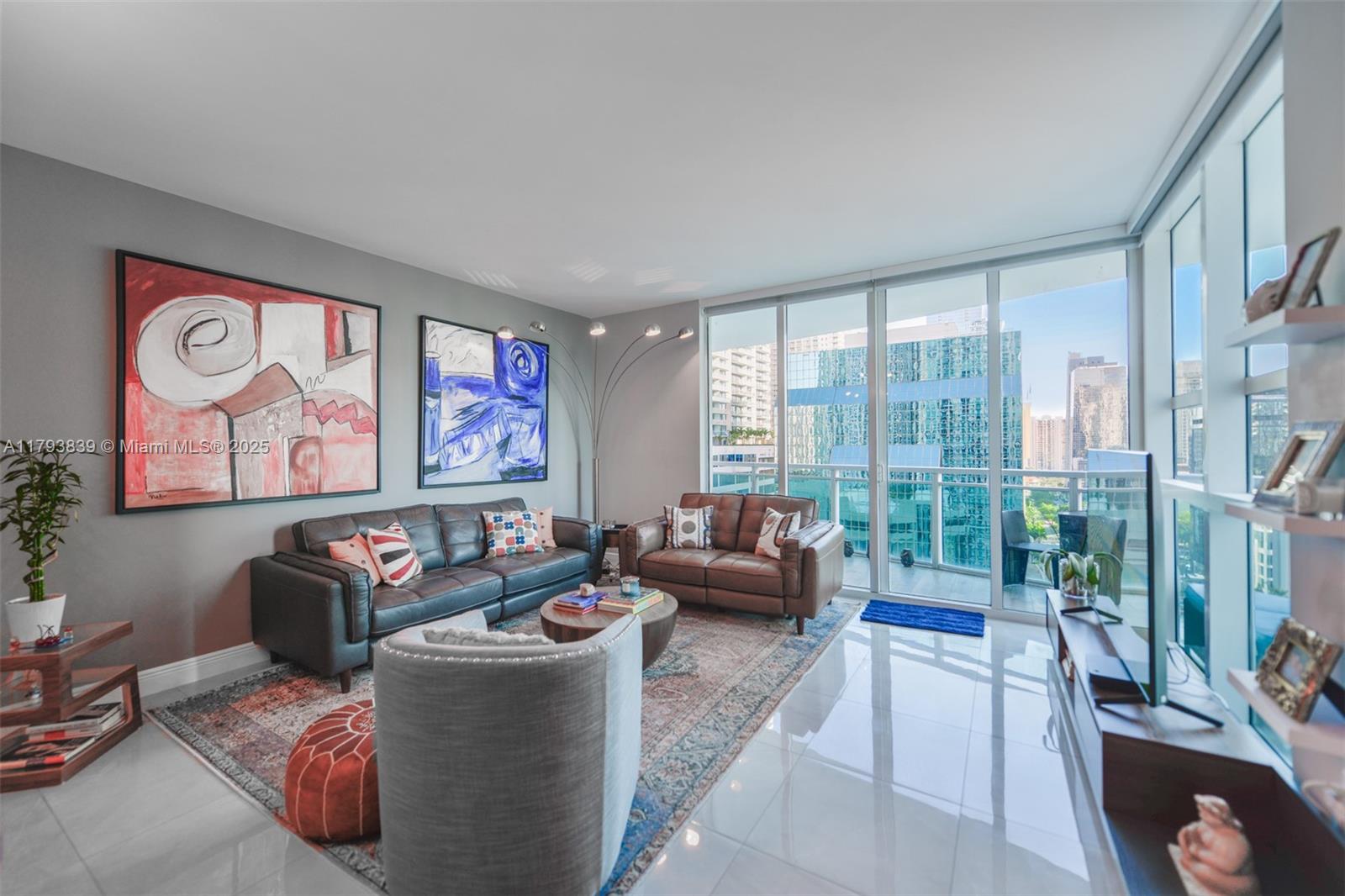 951 Brickell Ave #1911, Miami FL 33131