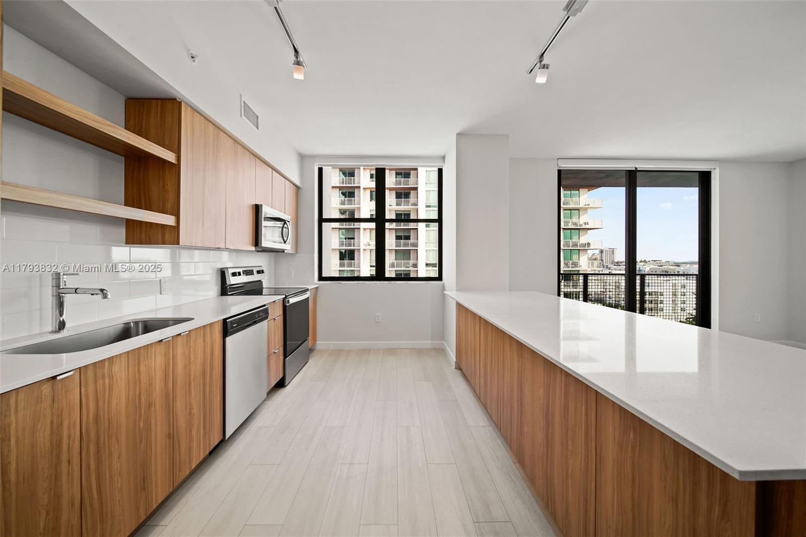 Property photo # 9